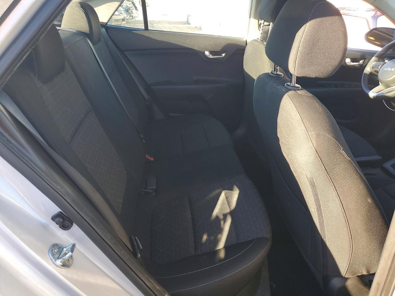 2022 KIA Rio lx