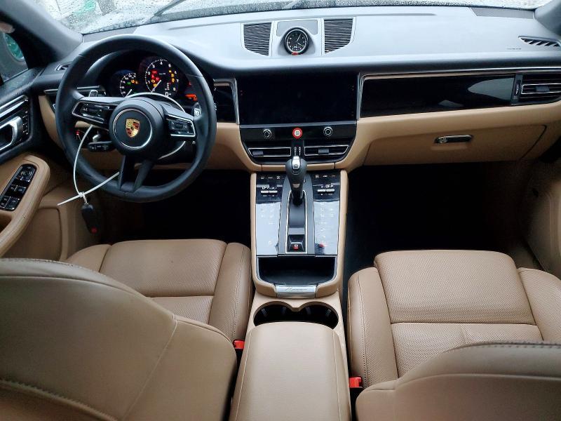 2023 Porsche Macan Base
