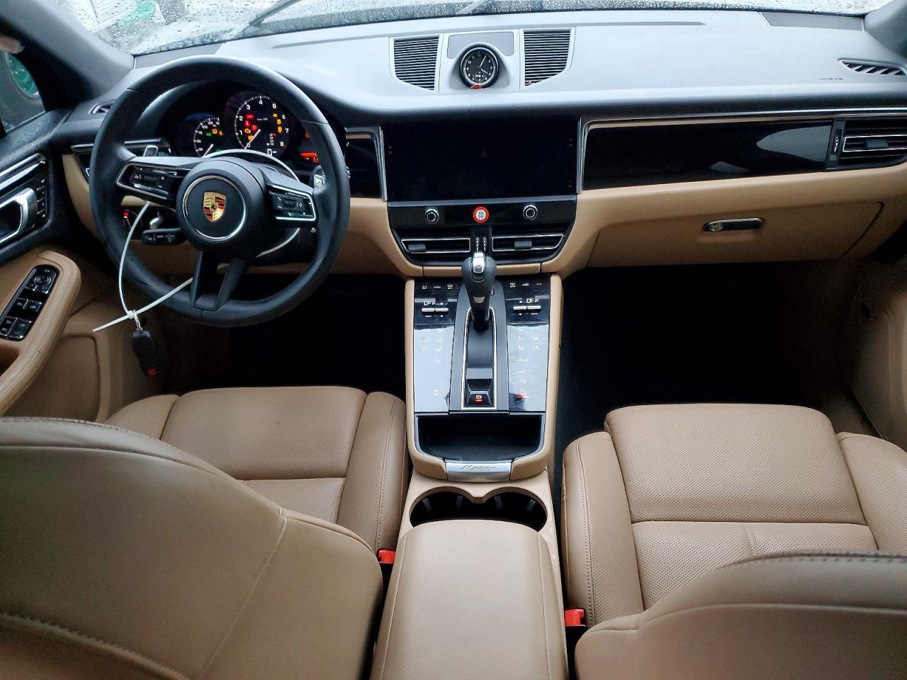 2023 Porsche Macan Base