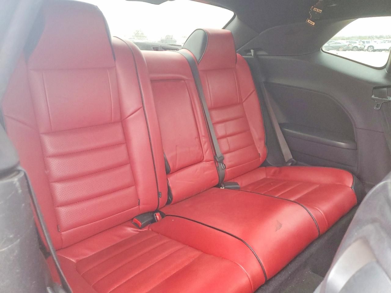 2013 Dodge Challenger sxt