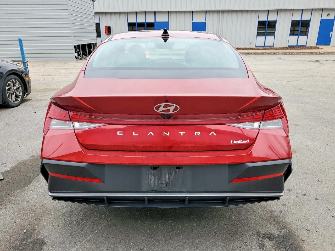 2025 Hyundai Elantra Limited