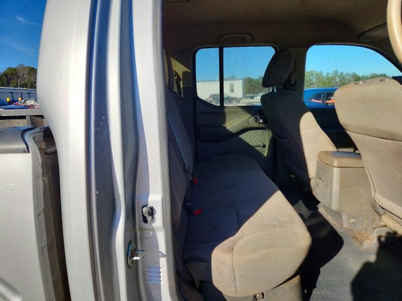 2017 Nissan Frontier s