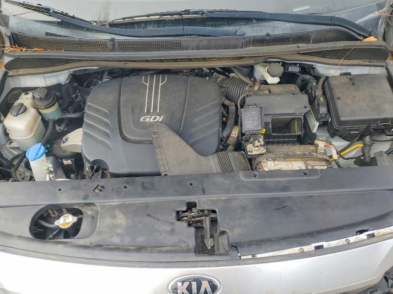 2016 KIA Sedona lx