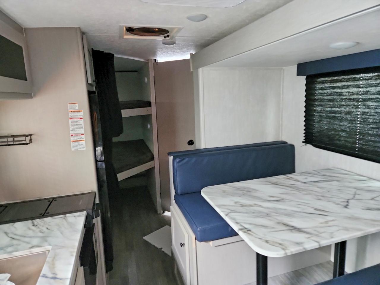 2025 Foresriver 2025 Forest River Coachmen Apex Camper