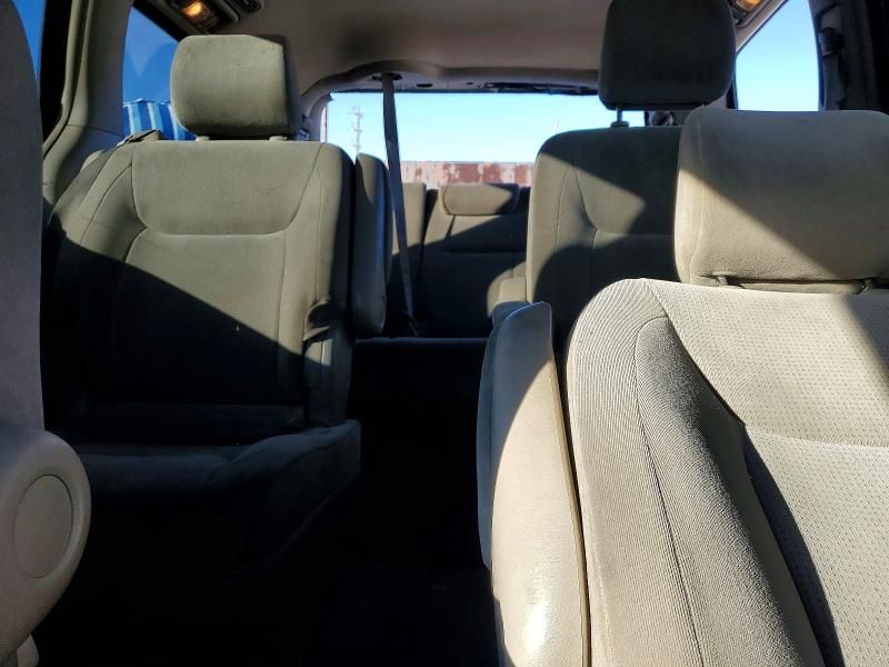 2004 Toyota Sienna ce