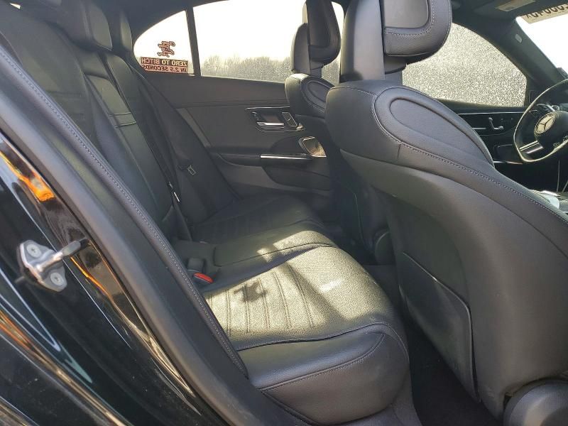 2023 Mercedes-Benz C300