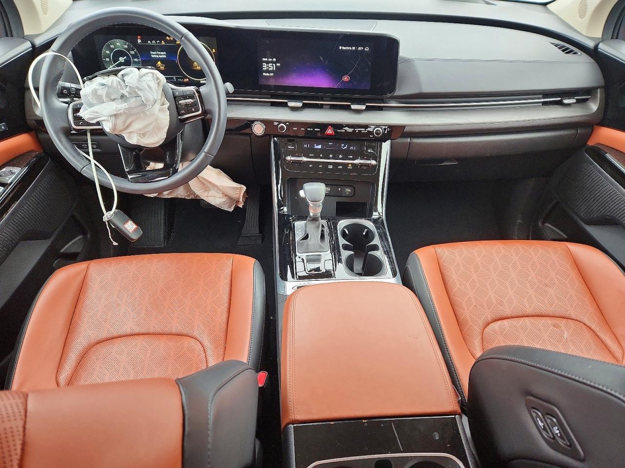 2024 KIA Carnival sx