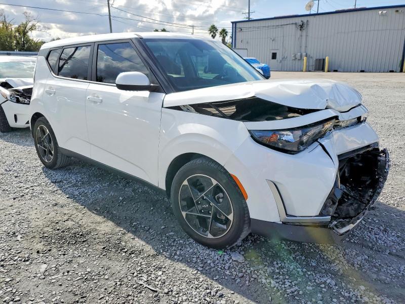 2023 KIA Soul ex