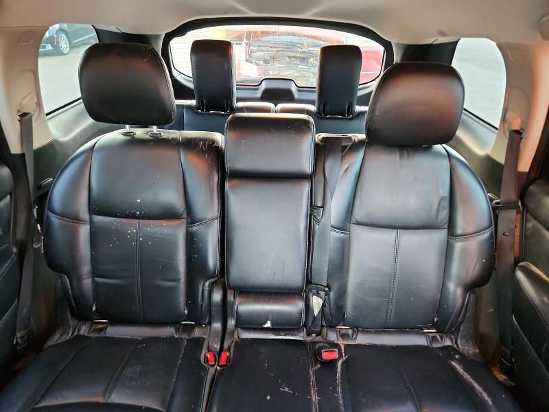 2018 Nissan Pathfinder s