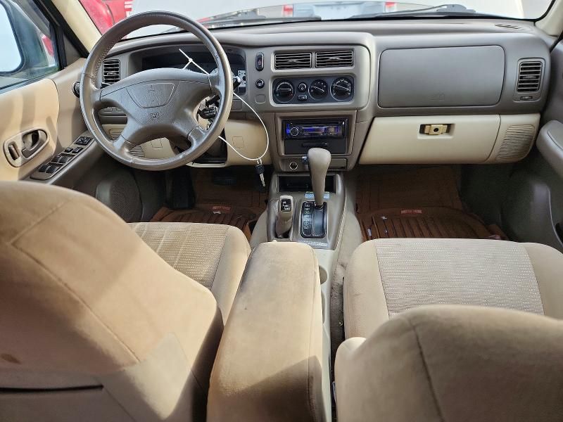 2002 Mitsubishi Montero Sport xls