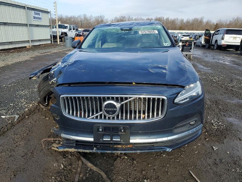 2022 Volvo S90 B6 Inscription