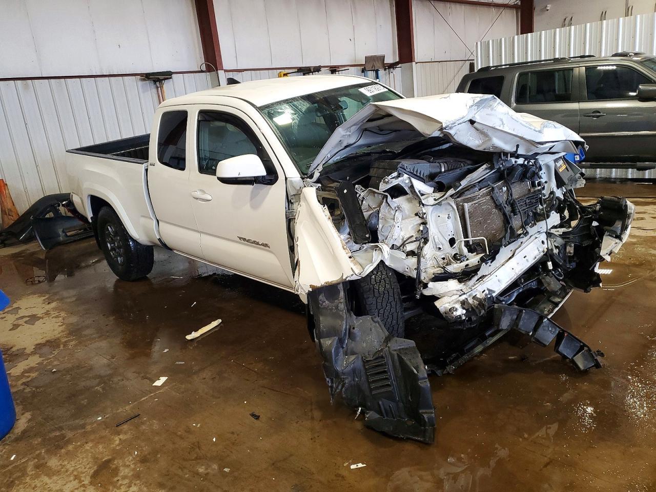 2018 Toyota Tacoma Access cab