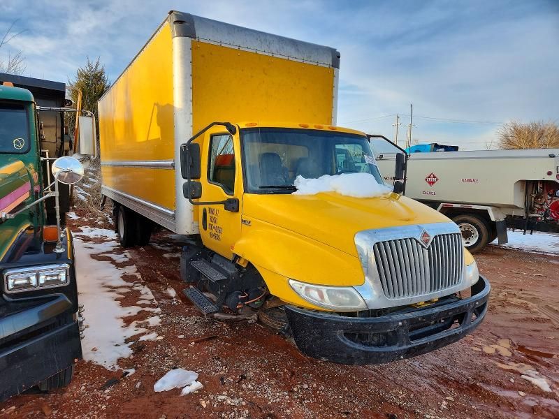 2020 International Mv607 box Truck