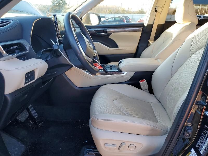 2023 Toyota Highlander Hybrid Limited