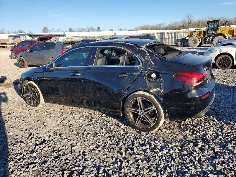 2020 Mercedes-Benz A 220
