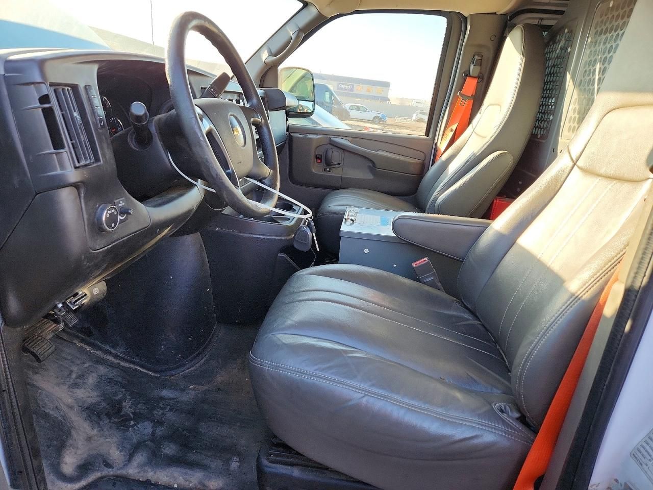 2015 Chevrolet Express 2500 Utility / Service Van