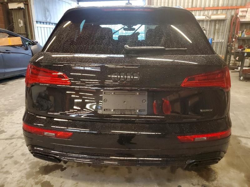 2025 Audi Q5 e Prestige 55