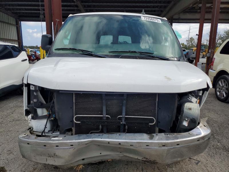 2016 Chev Express Passenger 35