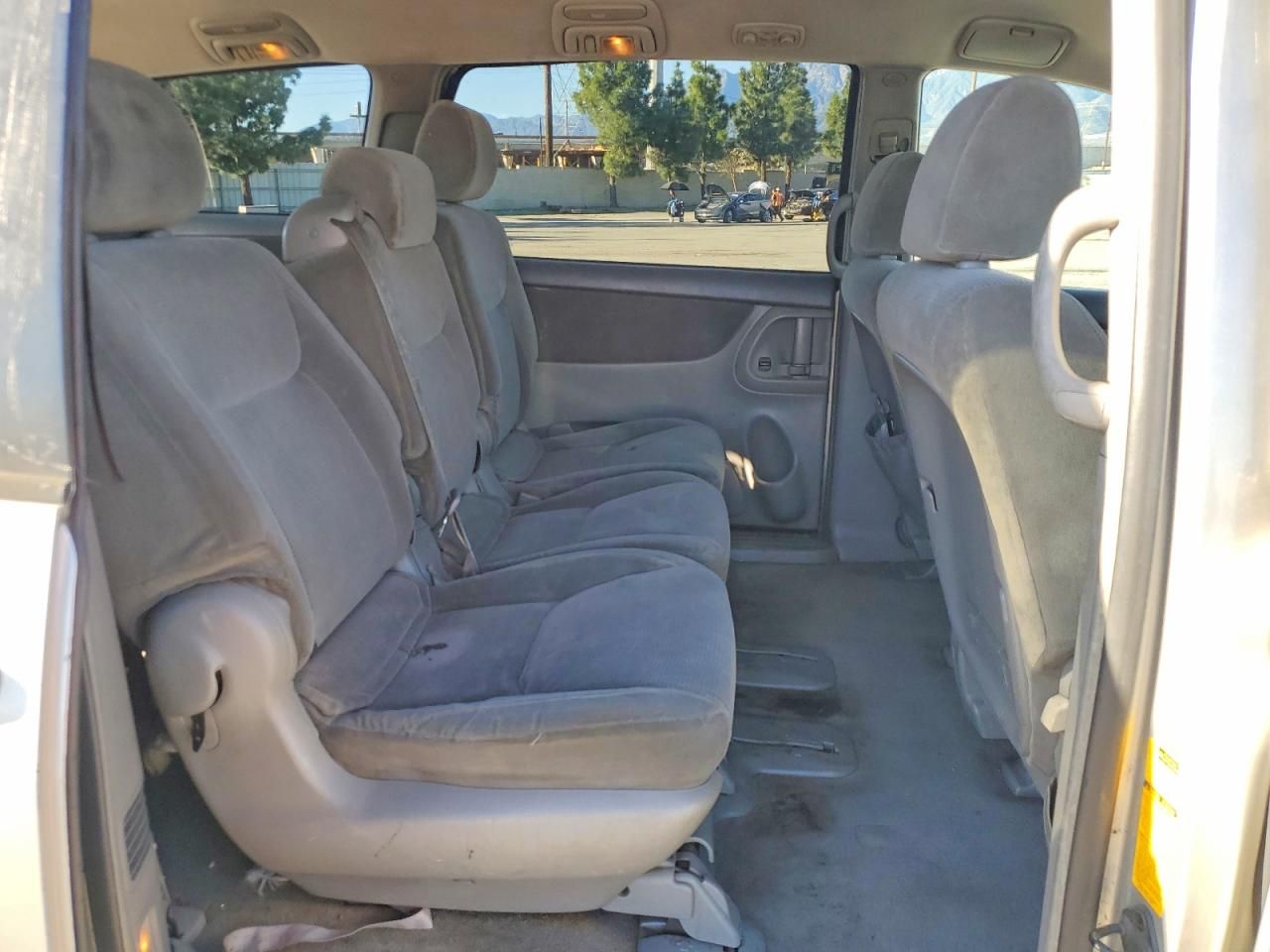 2004 Toyota Sienna ce