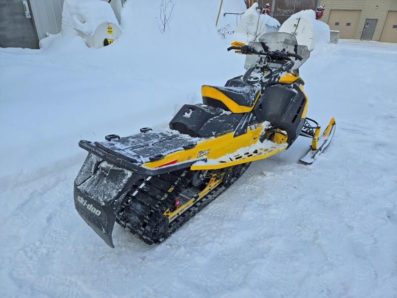 2024 Skidoo 2024 Skidoo Renegade