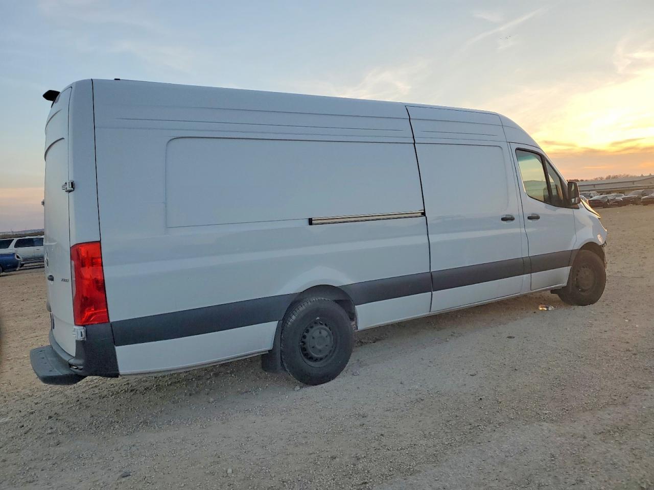2024 Mercedes-Benz Sprinter 2500