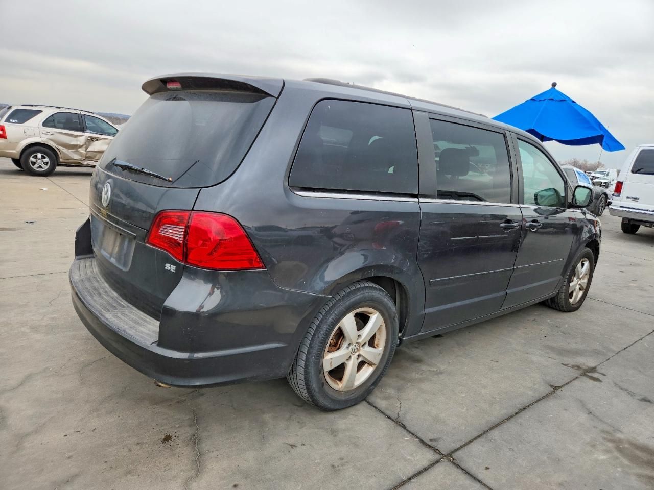 2011 Volkswagen Routan se