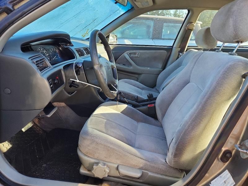 1997 Toyota Camry le
