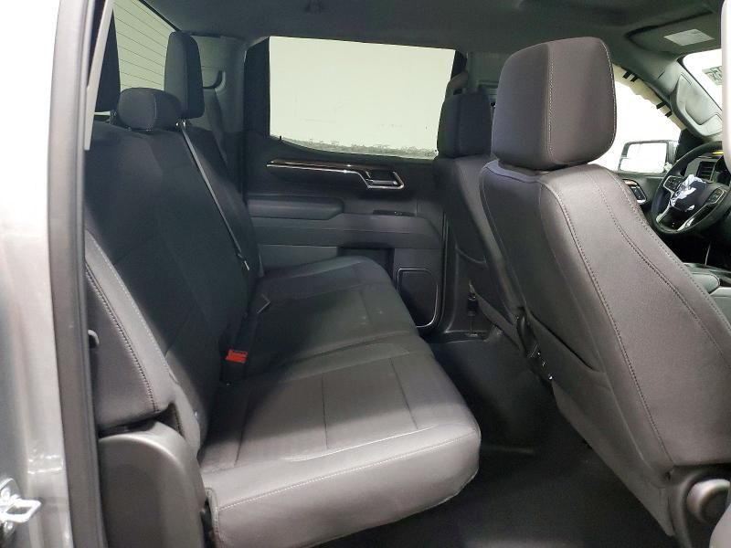 2026 Chevrolet Silverado K1500 lt