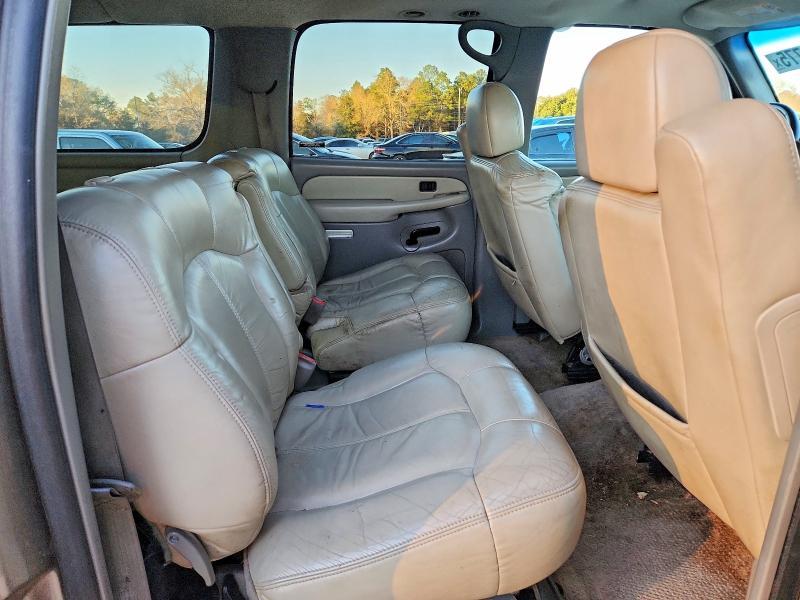 2002 Chevrolet Suburban C1500