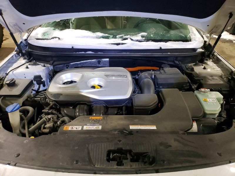 2016 Hyundai Sonata Hybrid