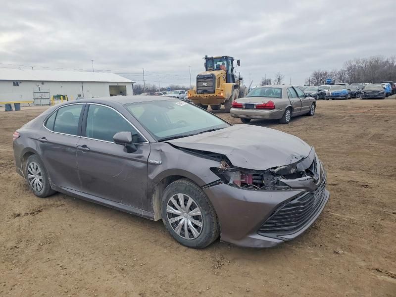 2020 Toyota Camry le