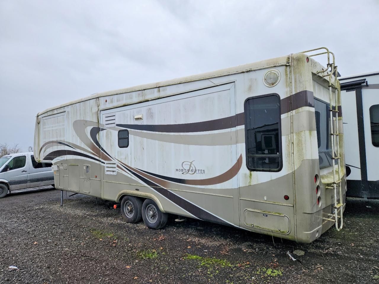 2007 Dxdg Mobile Suites