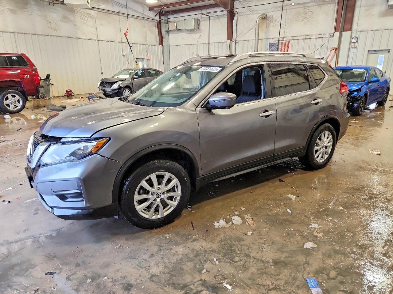 2017 Nissan Rogue sv