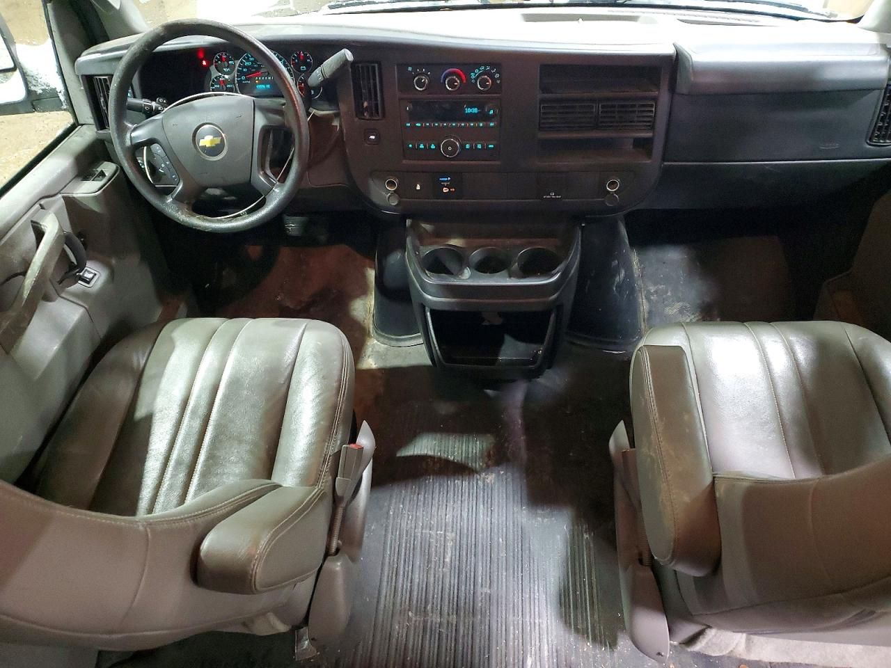 2016 Chevrolet Express G2500 Delivery Van