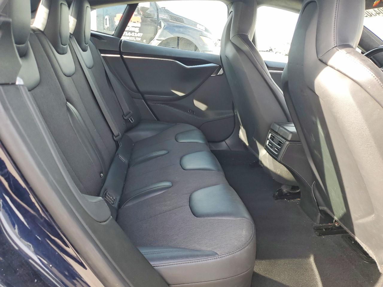 2015 Tesla Model s 85D