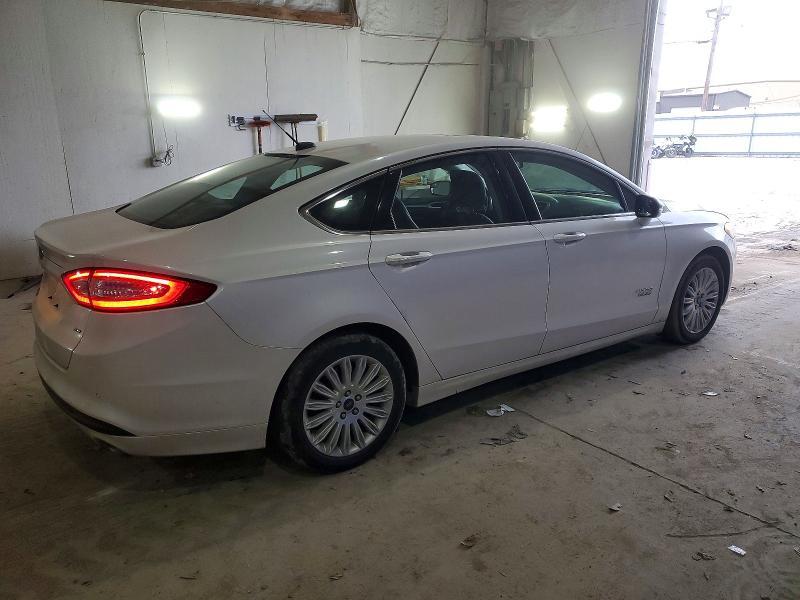 2016 Ford Fusion se Phev