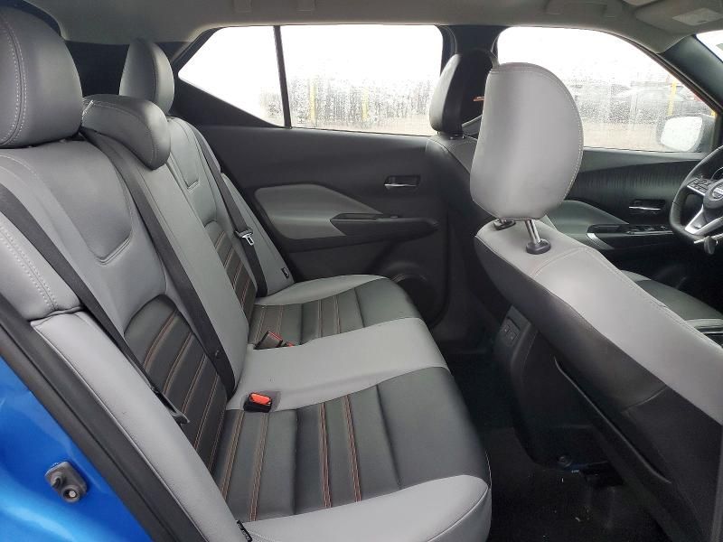 2021 Nissan Kicks sr