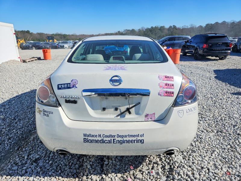 2010 Nissan Altima Base