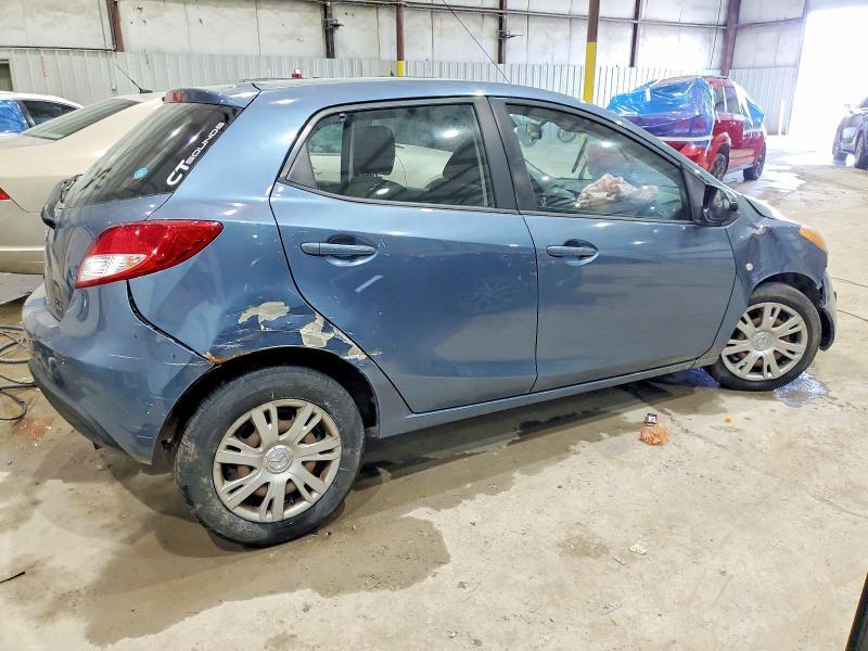 2014 Mazda 2 Sport