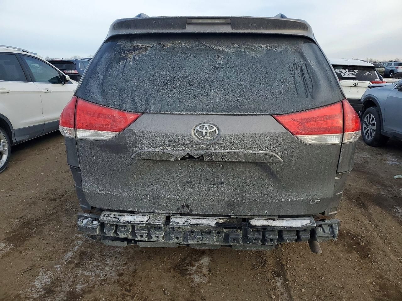 2011 Toyota Sienna le