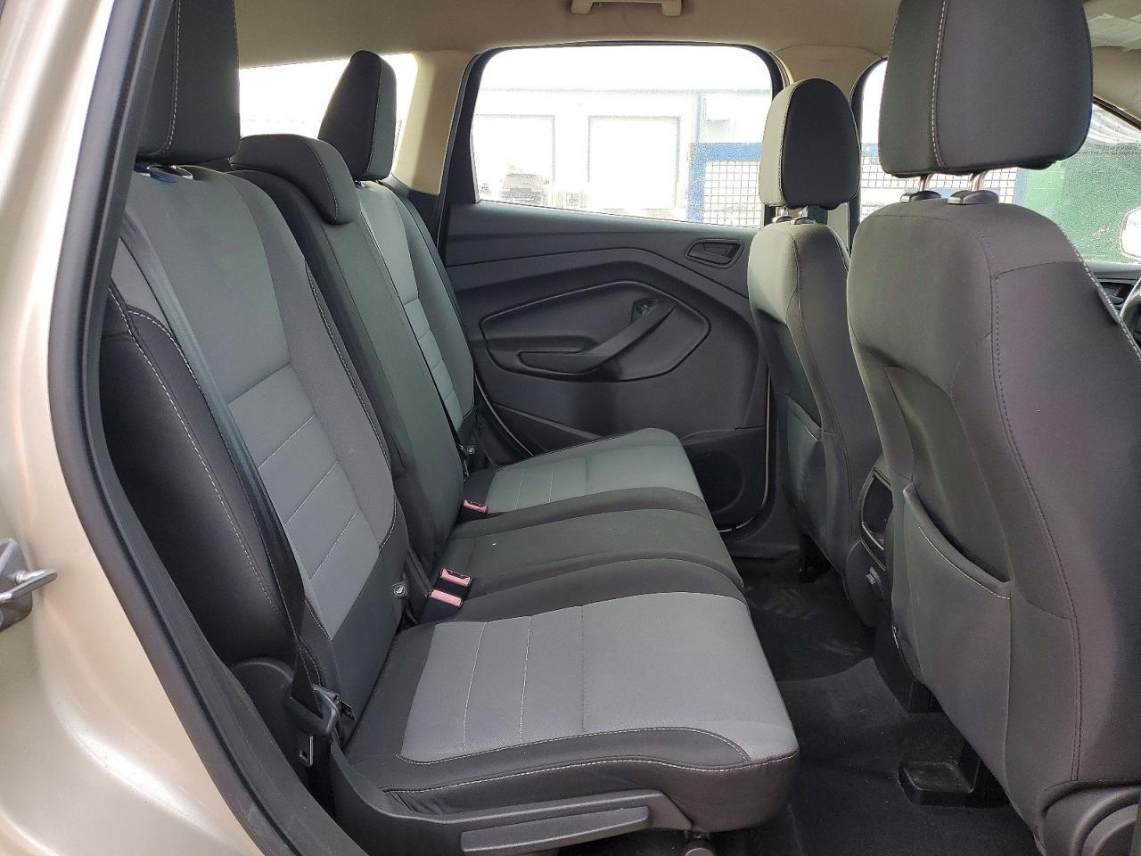2017 Ford Escape s