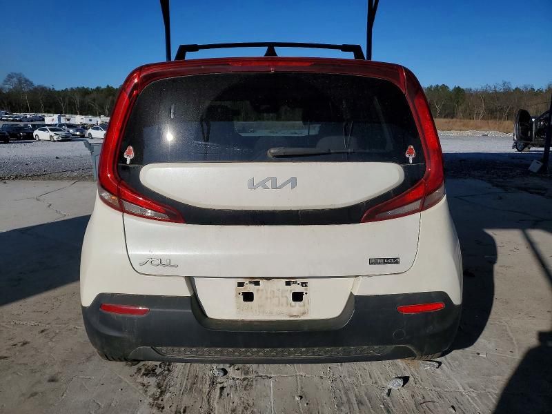 2022 KIA Soul lx
