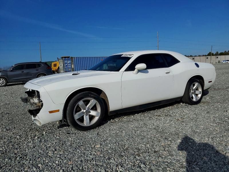 2014 Dodge Challenger sxt