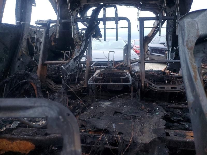 2020 Toyota Highlander Hybrid xle