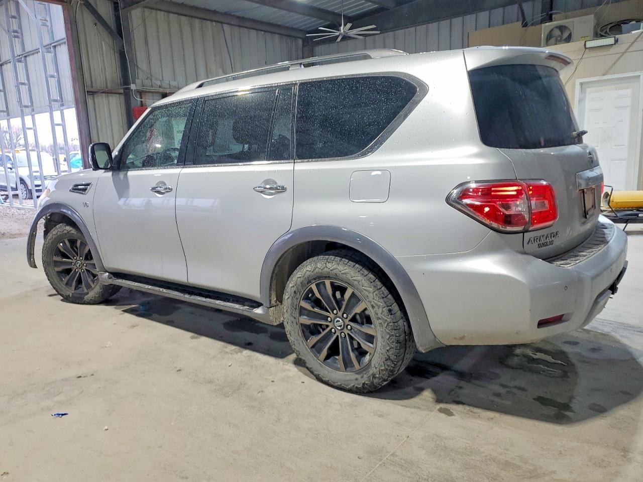 2017 Nissan Armada sv