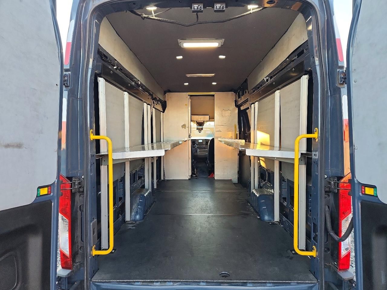 2020 Ford Transit T-250