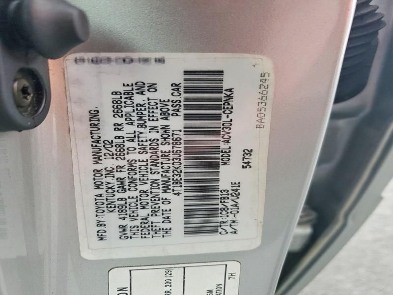 2003 Toyota Camry le