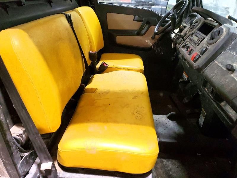 2019 John Deere 835M-Utility Vehicle