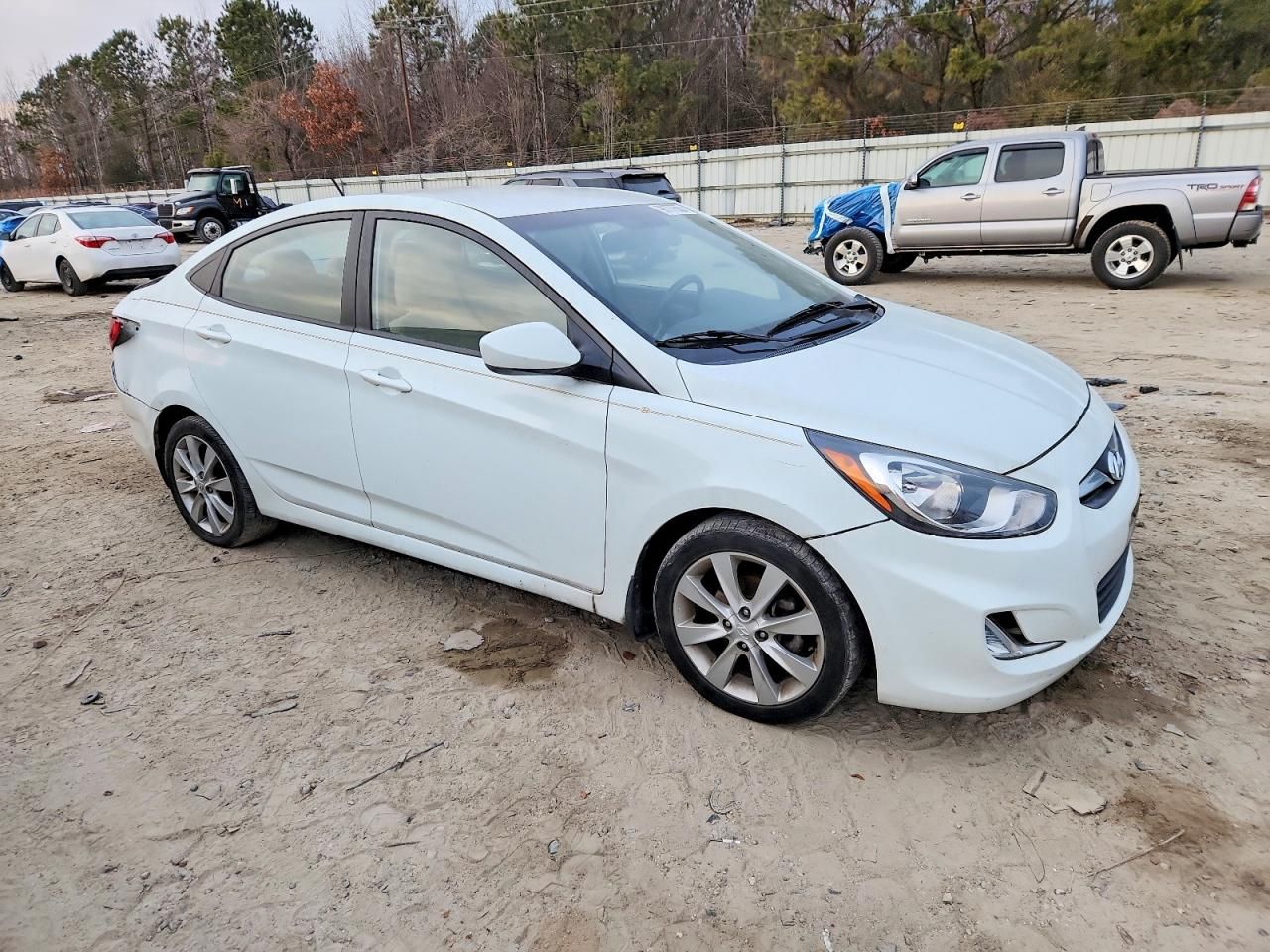 2012 Hyundai Accent gls