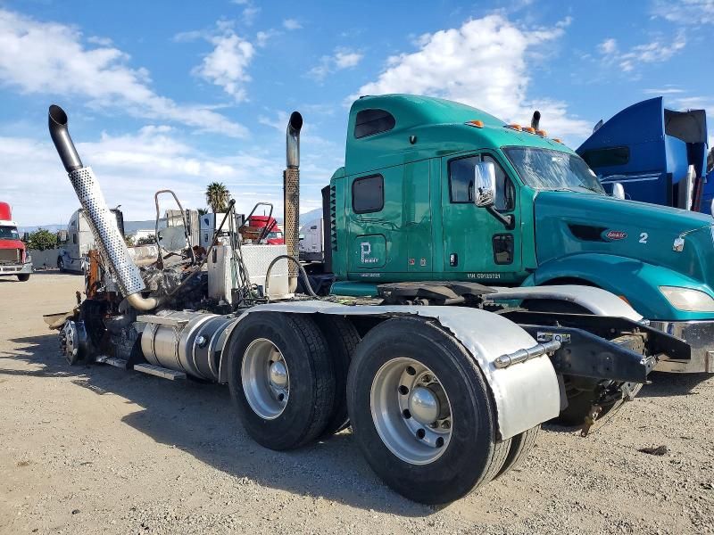 2019 Kenworth T880 Semi Truck